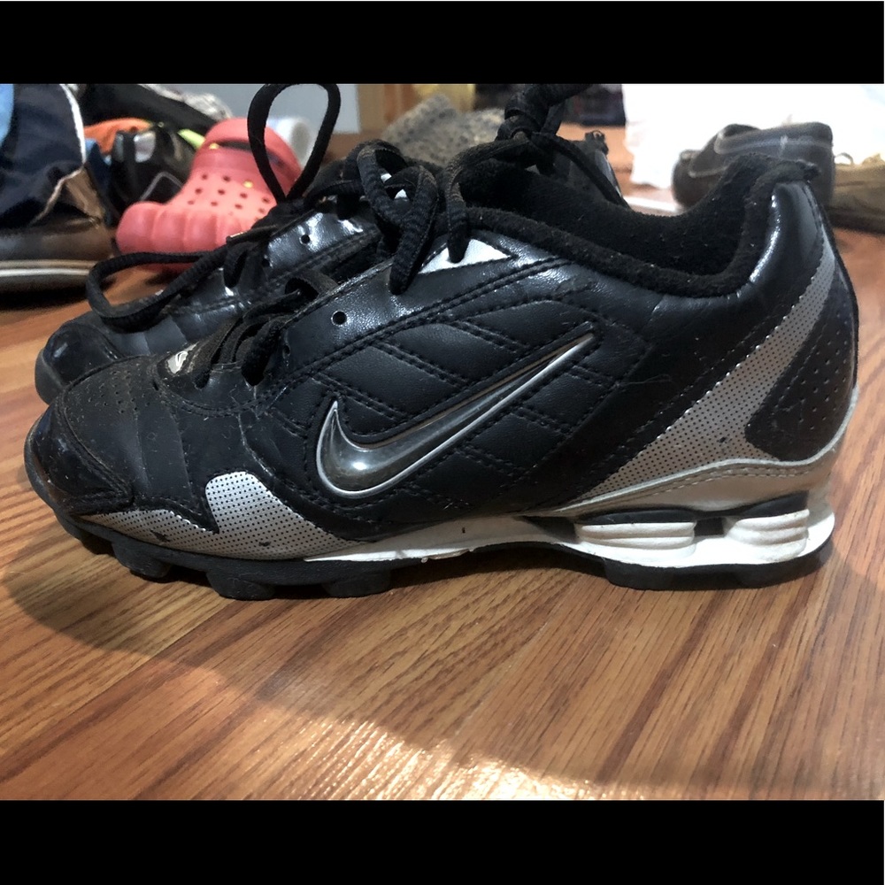 Soccer cleats